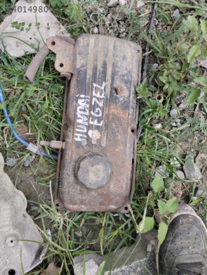 Hyundai Excel culbatör üst kapak