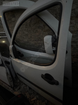 Fiat Doblo sol ön kapı