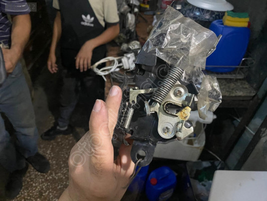 TOYOTA COROLLA MOTOR KAPUTU KİLİDİ 1993-1998 MODEL