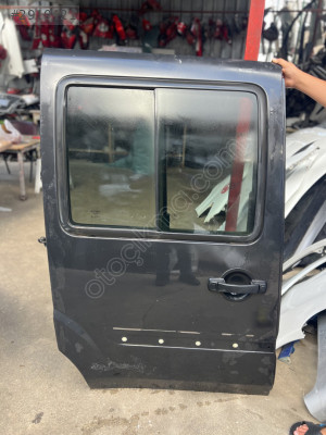 2002 2012 Fıat doblo sağ sürgülü kapı çıkma
