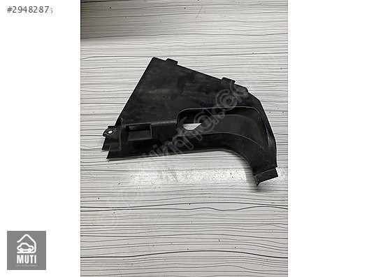 BMW 7 E38 ÖN SOL ALT BAGAJ AÇMA DÜĞMESİ TRİMİ BAKALİT 8125919