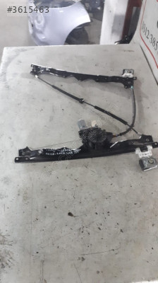 2007-2010 JEEP GRAND CHEROKE SAĞ ÖN CAM KRİKOSU