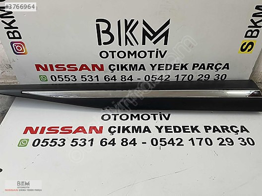 Nissan XTrail T33 (2022-) Ön Sağ Kapı Bandı
