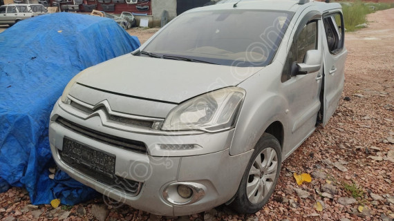 Partner tepe sağ sol far