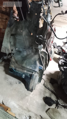 VOLKSWAGEN PASSAT B8.5 SAĞ SAŞİ ÇEYREK