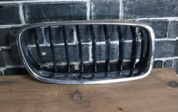 51137405836 orj bmw 3 serisi f30 f31 ön böbrek panjur