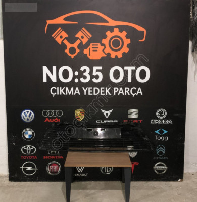 5311202B60 TOYOTA COROLLA ÖN TAMPON ORTA IZGARA 2018-2023