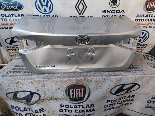Toyota Corolla bağaj kapağı