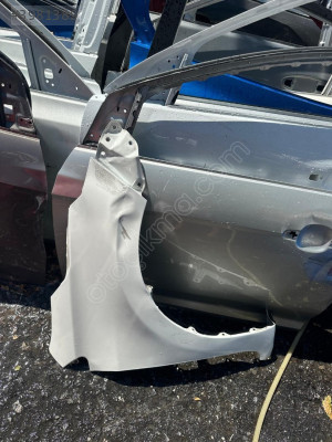 MİRİM OTODAN TOYOTA COROLLA SAĞ ÖN ÇAMURLUK