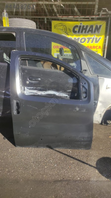 Fiorino sağ ön kapı sıfır orijinal parça