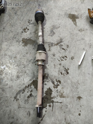 Megan 4 Sağ ön Aks 1.3 Tce