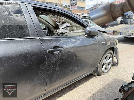 2008 Toyota Corolla Sağ Ön Cam Krikosu