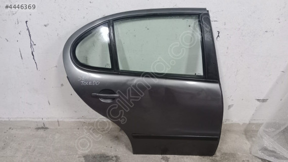 2003 Seat toledo sag arka kapi