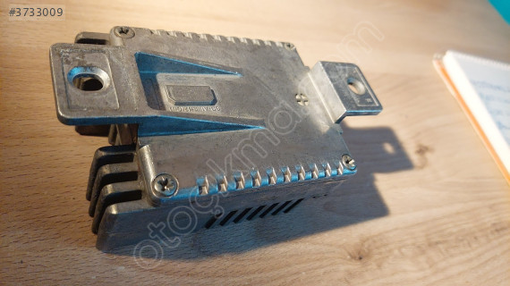 MERCEDES W208 W210 ESG 600 FAN KONTROL ÜNITESI A 027 545 77 32