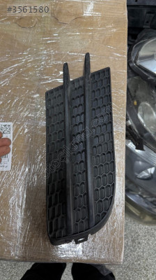 2011-2016 VOLKSWAGEN TİGUAN SAĞ SİS ÇERÇEVESİ ORJİNAL ÇIKMA