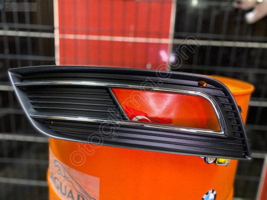 8K0807681B AUDI A4 2013-2015 KROMLU SOL SİS KAPAĞI