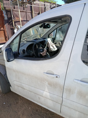 Peugeot sol ön kapı orijinal hatasız