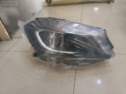 MERCEDES A SERİSİ W176 XENON SAĞ FAR