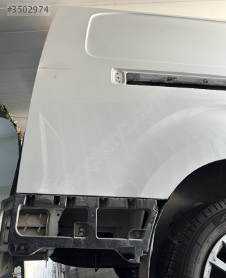 OPEL VİVARO 2023 SAĞ SOL ARKA ÇAMURLUK YAN DUVAR ÜÇEL OTO ÇIKMA