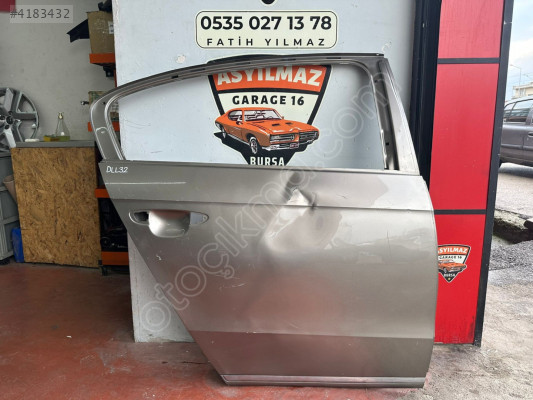 PASSAT B7 SAĞ ARKA KAPI ORJİNAL