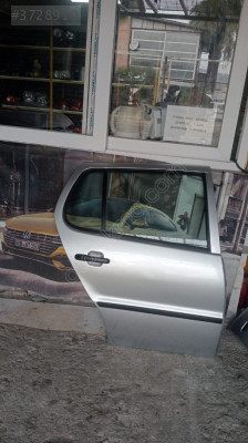 2001 polo sağ arka kapı çıkma