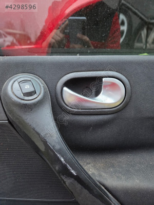 Megane 2 - Scenic 2 - Clio 3 Orjinal Sağ - Sol İç Açma Kolu