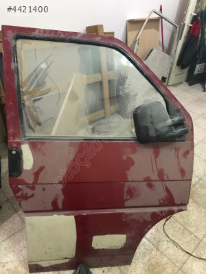 TRANSPORTER T4 SAĞ ÖN KAPI DOLU
