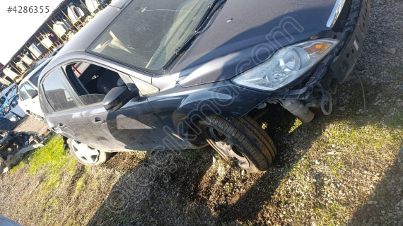 FORD FOCUS SAĞ ÖN KAPI ÇIKMA ORJİNAL