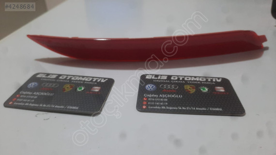 SKODA RAPİD TAMPON SAĞ REFLEKTÖRÜ