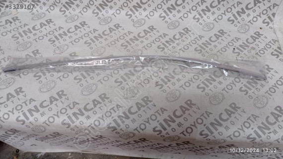 TOYOTA COROLLA 2019 2024 SOL ÖN ARKA KAPI ÜST ÇITASI 75764-02060