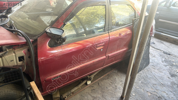 Citroen Xsara sol ön kapı