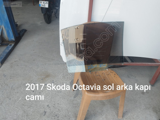 Skoda Octavia çıkma arka sol kapı camı