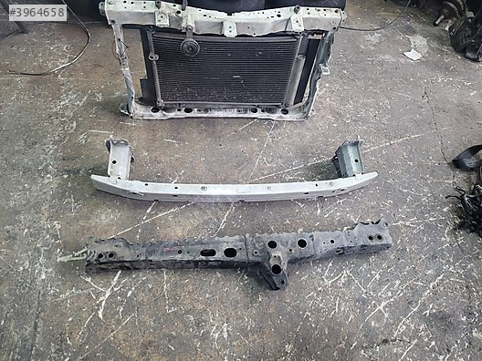 2008 - 2013 TOYOTA COROLLA ÖN TAMPON DEMİRİ **** ORJİNAL ***