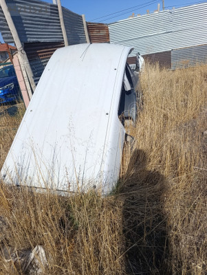 Kango 3 maxsi kesme tavan