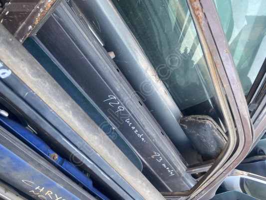 93 Mazda 929 sağ ön kapı