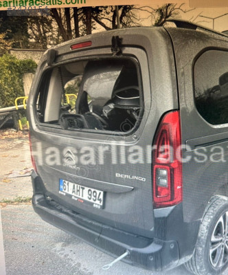 CİTREON berlingo sağ arka stop
