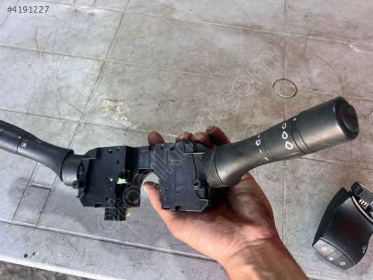 RENAULT FLUENCE FAR KOLU SİLECEK SİNYAL KOLU HATASIZ