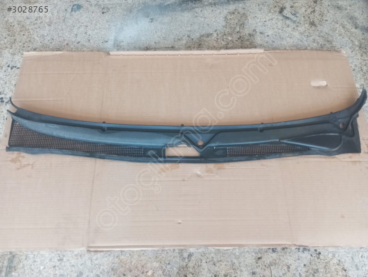 R21 Model Renault için Ön Cam Izgarası