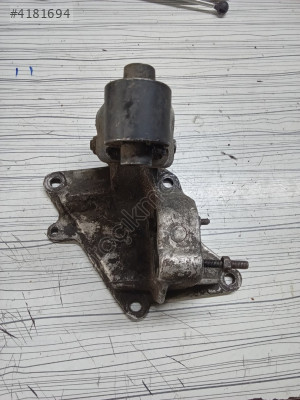 Citroen Xantia Aks Bağlantı Ayağı Çıkma  250697