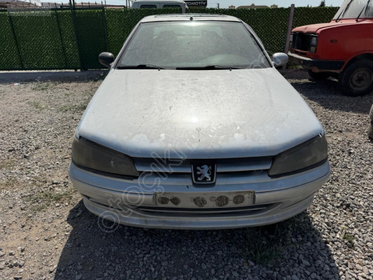 Peugeot 406 ön kaput