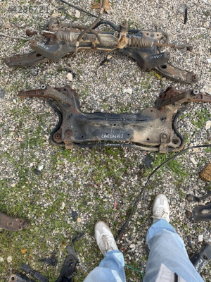 RENAULT LAGUNA 1 MOTOR BEŞİĞİ ÇIKMA ORJİNAL