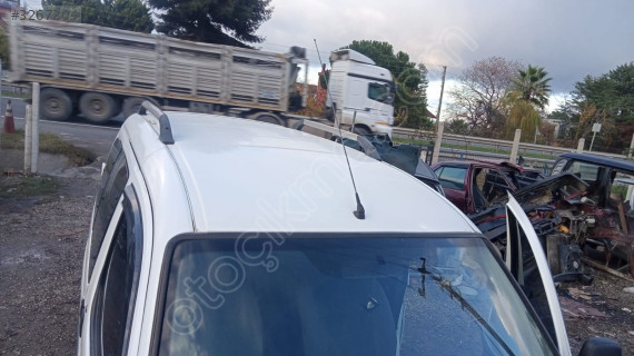 Citroen  Berlingo çift sürgülü kesme tavan çıkma