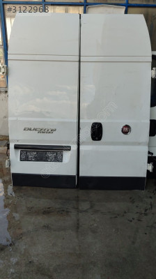 peugeot boxer 17 m3 çıkma bagaj kapağı