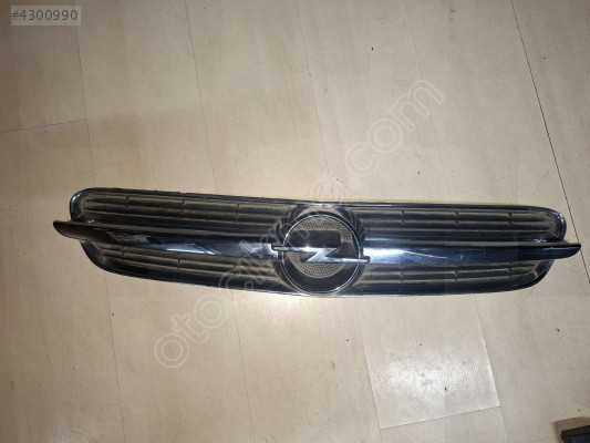 ÖZMEN OPEL VECTRA C ÇIKMA ORİJİNAL ÖN PANJUR