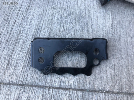 TOYOTA AVENSİS 10-14 ÖN TAMPON DEMİRİ SOL BAĞLANTI BRAKETİ
