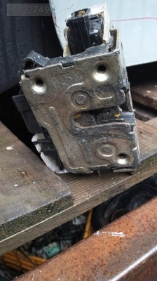 Renault megan 1 sağ ön kapı kilidi