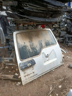 Lanrover discavri çıkma orjinal bagaj kapağı