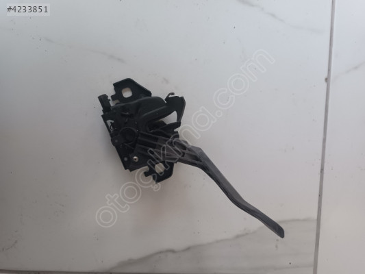 Renault taliant kaput kilidi