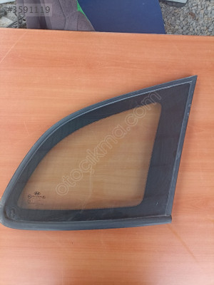 Hyundai Santafe Bagaj Kelebek Camı