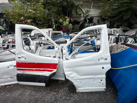 MİRİM OTODAN FORD TRANSİT SAĞ SOL ÖN KAPI